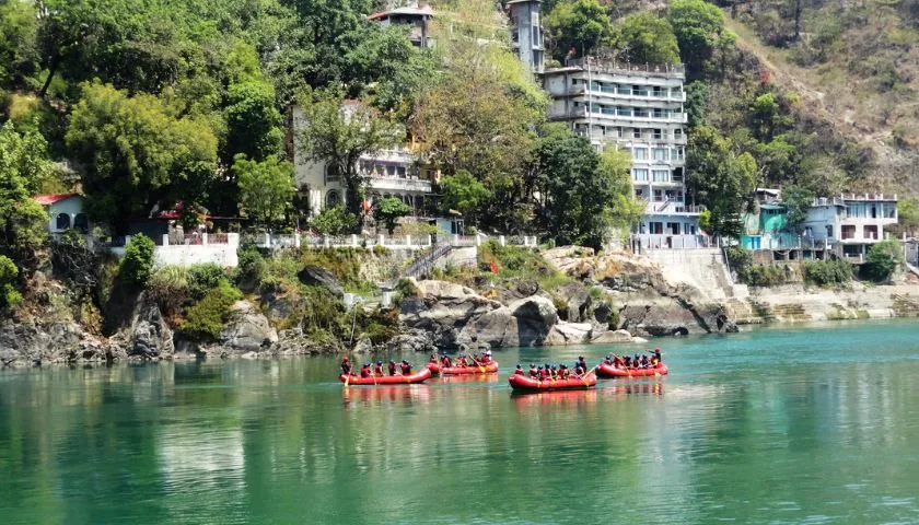 Uttarakhand river and hills